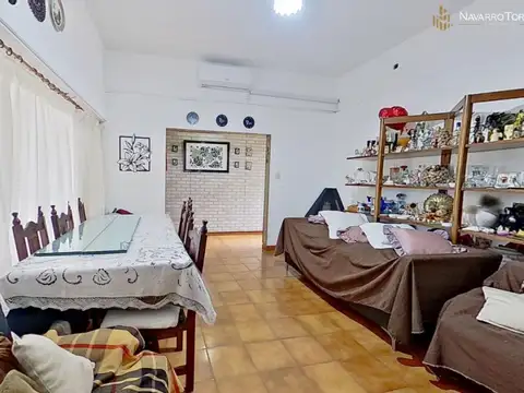 Depto Tipo Casa en Venta en Valentin Alsina, USD 115.000