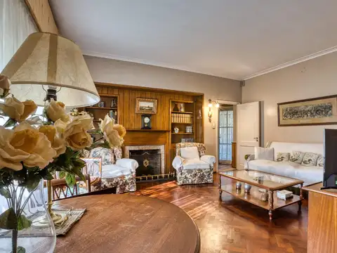 Casa venta barrio fisherton 4 dormitorios jardin parrilla cochera luminoso