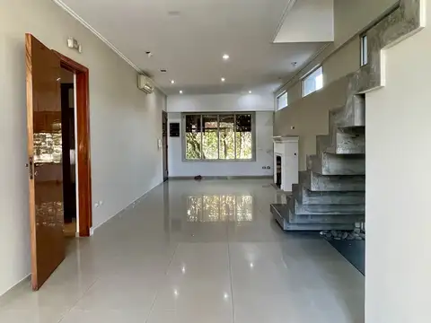 Casa en Venta en La Loma, USD 210.000