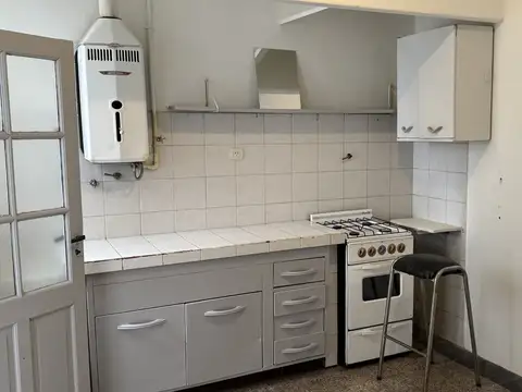 Depto Tipo Casa en Alquiler en Villa Pueyrredon, $ 500.000
