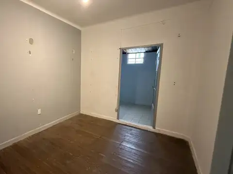 PH 2 amb. con terraza. SOLO USO COMERCIAL  ó Profesional