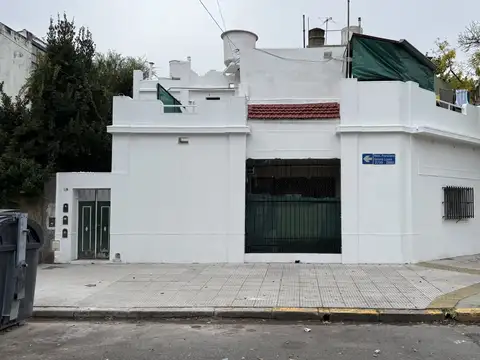 PH 2 amb. con terraza. SOLO USO COMERCIAL  ó Profesional