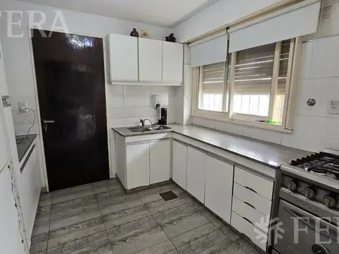 Casa 5 ambientes con 4 baños