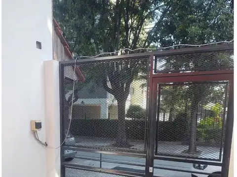Depto Tipo Casa en Alquiler en Villa Real, $ 650.000