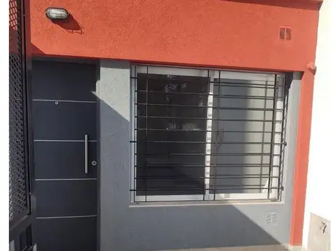 Depto Tipo Casa en Alquiler de Monoambiente
