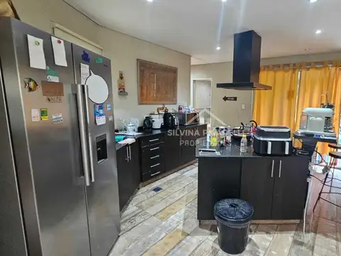 Casa en Alquiler en Exaltacion de la Cruz, USD 1.200