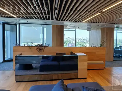Oficinas de 346 m2 en  alquiler totalmente equipadas en Panamericana Y Gral. Paz
