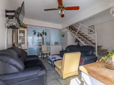 Depto Tipo Casa en Venta de 3 ambientes