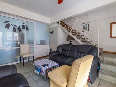 Depto Tipo Casa 3 ambientes con 1 baño