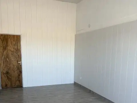 Local en Alquiler en Soldini, $ 350.000