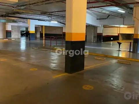 Cochera cubierta en Zencity Puerto Madero en Alquiler