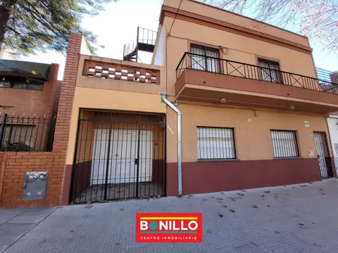 Depto Tipo Casa en Alquiler de 2 dormitorios