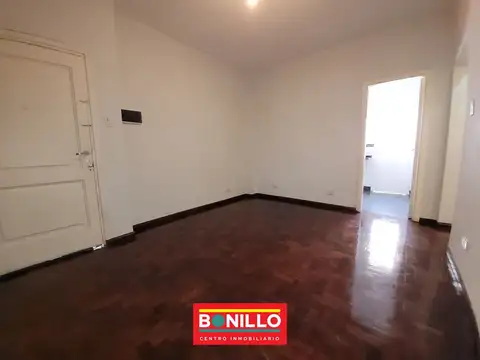 Depto Tipo Casa en Alquiler 60 años