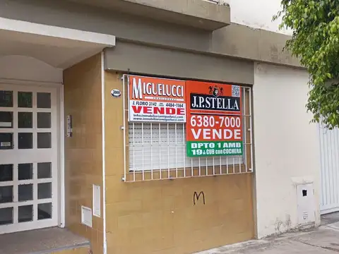 Dpto 1 ambiente en Planta Baja c/ Cochera - 19 m² Cub. - S.Justo (Ctro)