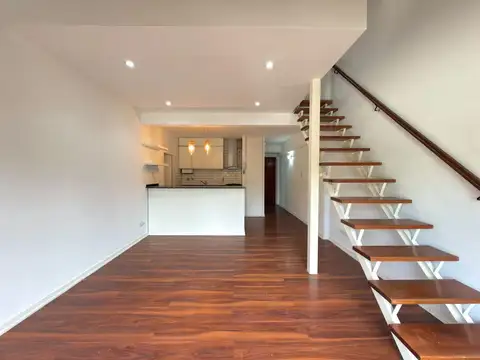 Departamento en Alquiler en Villa Ballester, $ 750.000