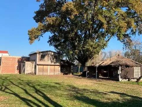Quinta con casa una habitación y baño