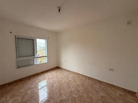 Depto Tipo Casa en Alquiler 1 año