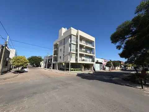 Vias II - Av. Sarmiento  al 100