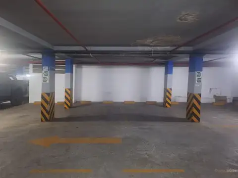 Venta cochera complejo alto villasol