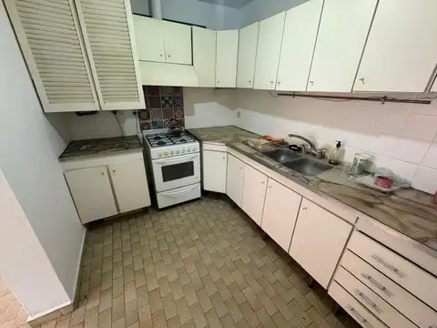 Depto Tipo Casa 3 ambientes con 2 baños