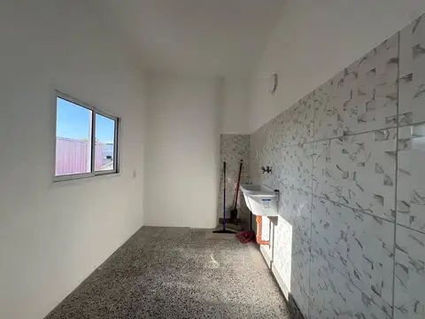 Departamento 5 ambientes con 2 baños