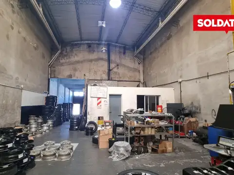 Galpon en Alquiler 49  mts Fondo