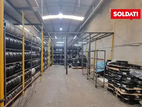 Alquiler  de excelente deposito en Florida Oeste