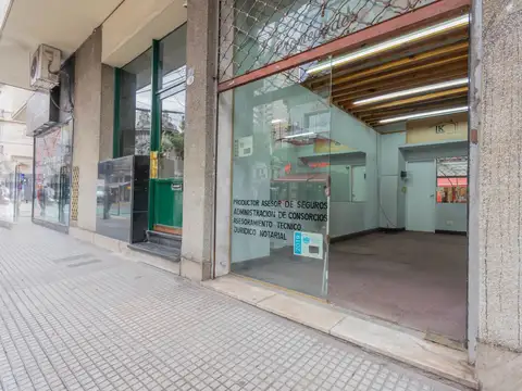 Venta local  a la calle almagro
