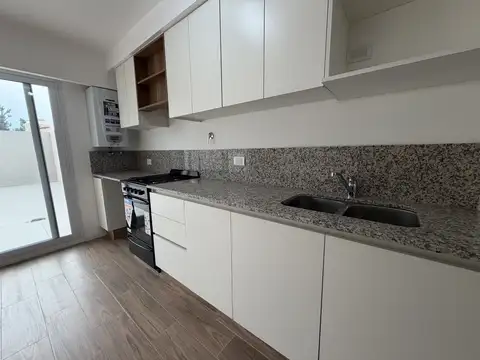 Departamento en Venta en Versalles, USD 158.000