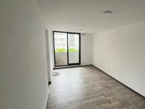3 de Febrero 765 , Piso 4