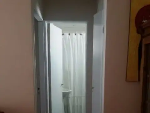 Departamento de 2 ambientes EXCELENTE UBICACION , muy luminoso -