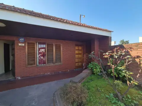 Oportunidad de Compra. Amplio Chalet. Ideal Inversion Dueño Directo