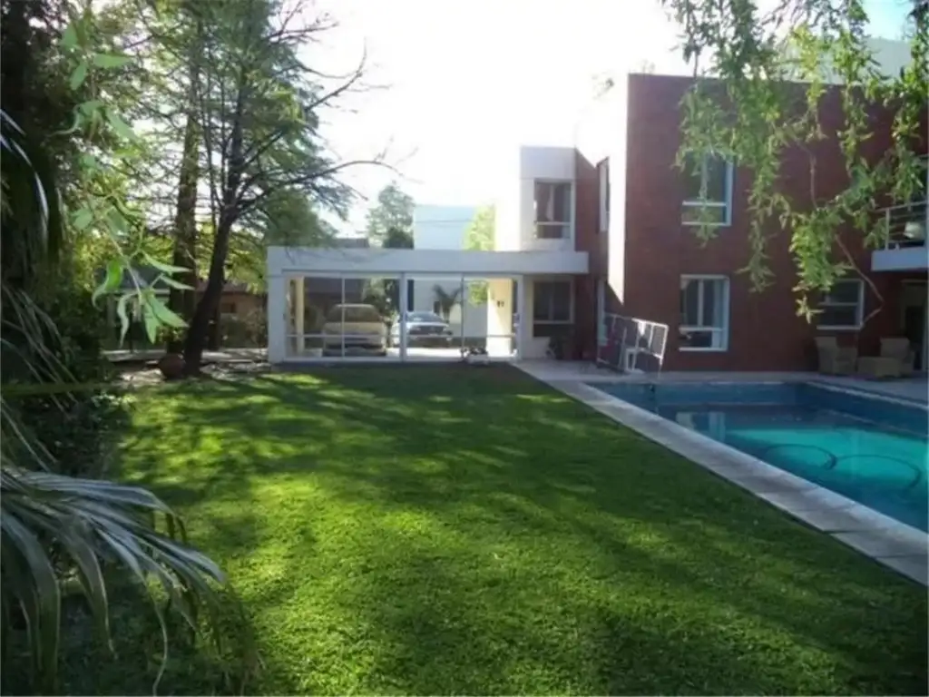 Avenida Santa Fe 2800