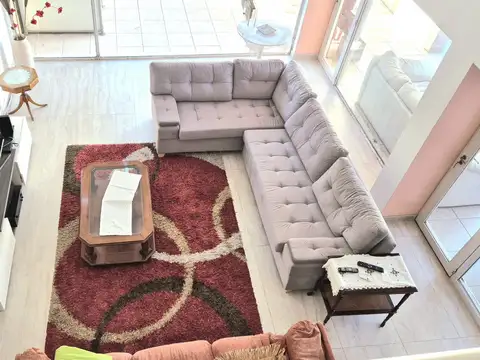 Casa 4 ambientes con 3 baños