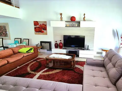 Casa en Venta al Oeste