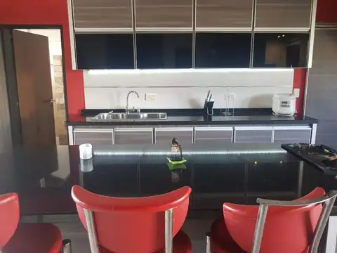 Casa en Venta en Villa Luzuriaga, USD 190.000