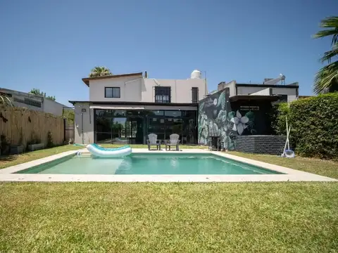 CASA TRES DORMITORIOS CON PILETA Y QUINCHO EN LAS MAGNOLIAS