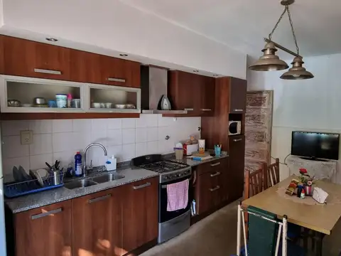 Depto Tipo Casa en Venta con 1 cocheras