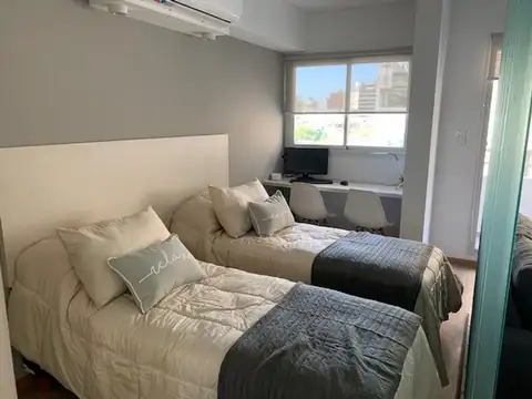 3 De Febrero 1820 , Piso 4