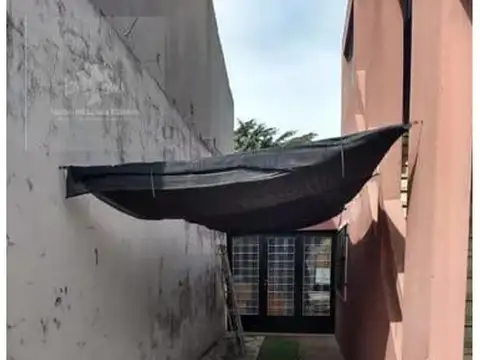 Casa en Venta en Moron Sur, USD 150.000