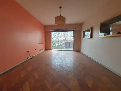 Gallo 1400 3ro - 4 amb con balcón.-