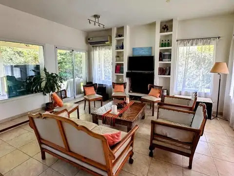 Casa en Alquiler Temporal de 4 dormitorios