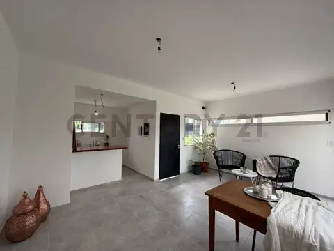 casa a estrenar calle 18 650 y 651 Parque Sicardi
