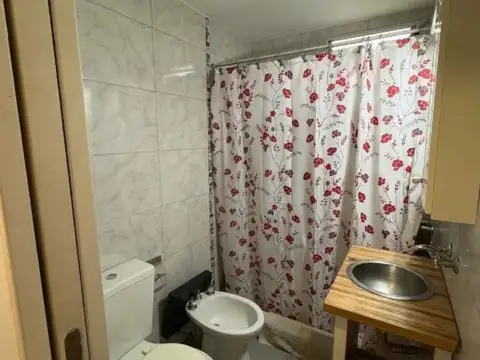 CASA EN VENTA TOLOSA 3 DORMITORIOS EN LOTE PROPIO