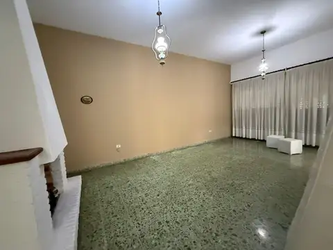 Casa en Venta en Zárate, USD 154.000
