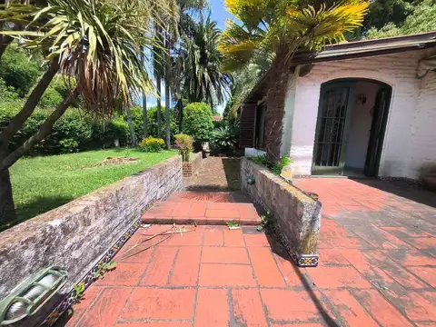 Casa 3 ambientes con 2 baños