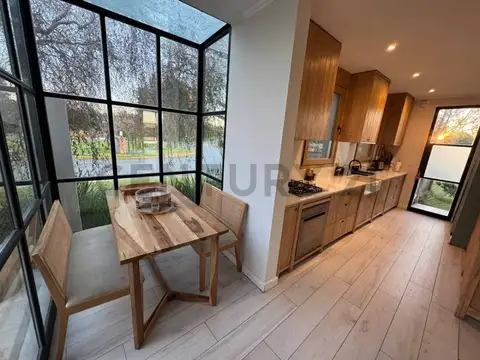 Casa en Alquiler al Este