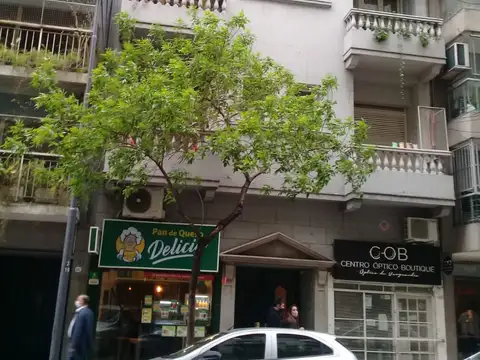 GRAN MONOAMBIENTE DIVIDIDO