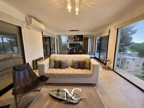 Casa en Venta en Barrio Golf 2, USD 250.000