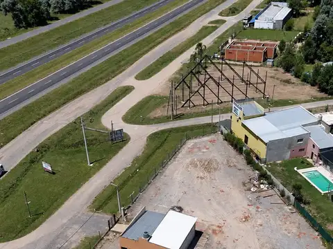 Local en Alquiler en Exaltación de la Cruz, USD 2.500